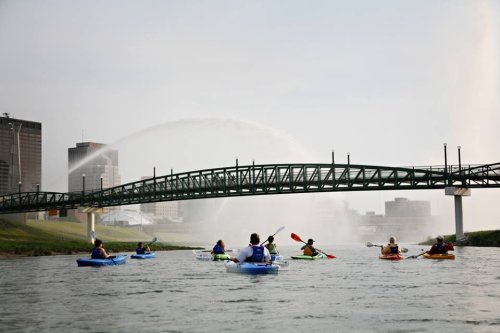 river road Image
